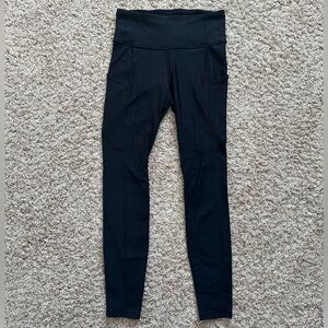 Lululemon Women’s Black Fast & Free High-Rise 5-Pocket Legging. Size 6.